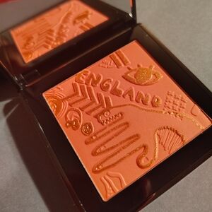 Brand New Burberry Bright Pink Blush. The Doodle Palette.